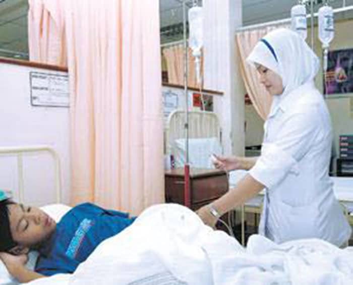 kenali perawat di hospital
