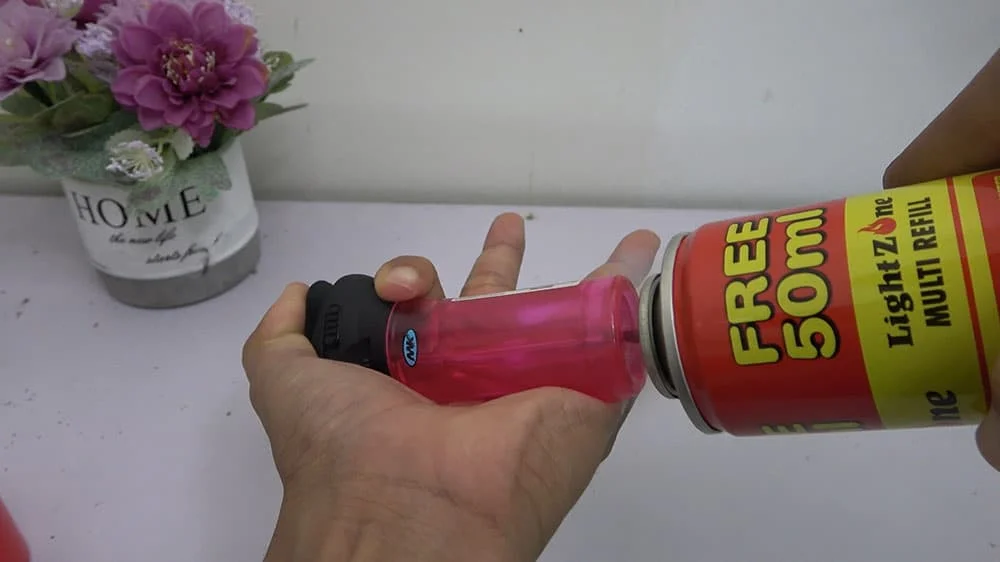 cara mengisi gas lighter